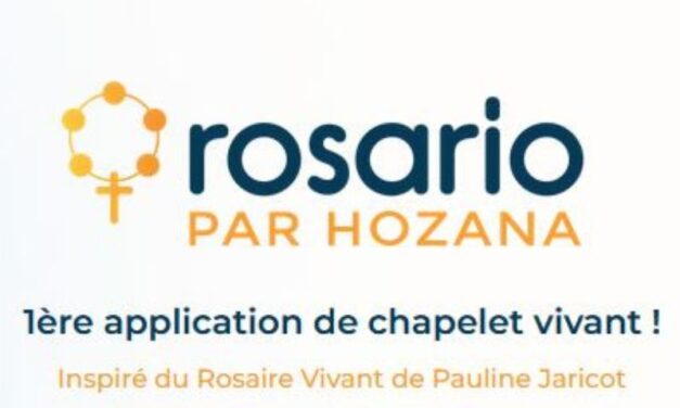 Rejoindre un groupe pour prier ensemble le chapelet.