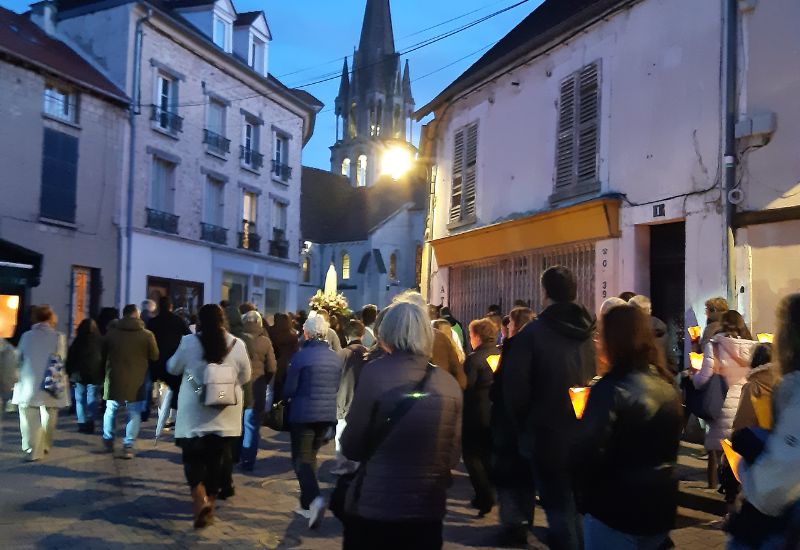 202605_Vernouillet_Procession_fete_notre_dame_de_fatima_mayalen3